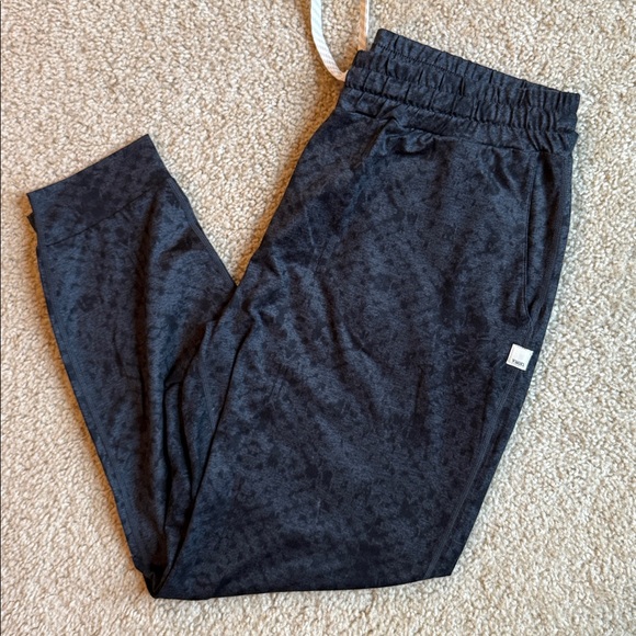 New Vuori performance jogger snake print black pants pull on size large - Picture 1 of 4